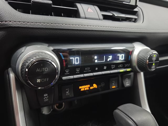 Certified 2022 Toyota RAV4 XLE w/ Convenience Package AWD/4WD image 19