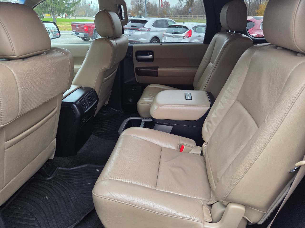 Used 2012 Toyota Sequoia Platinum image 25