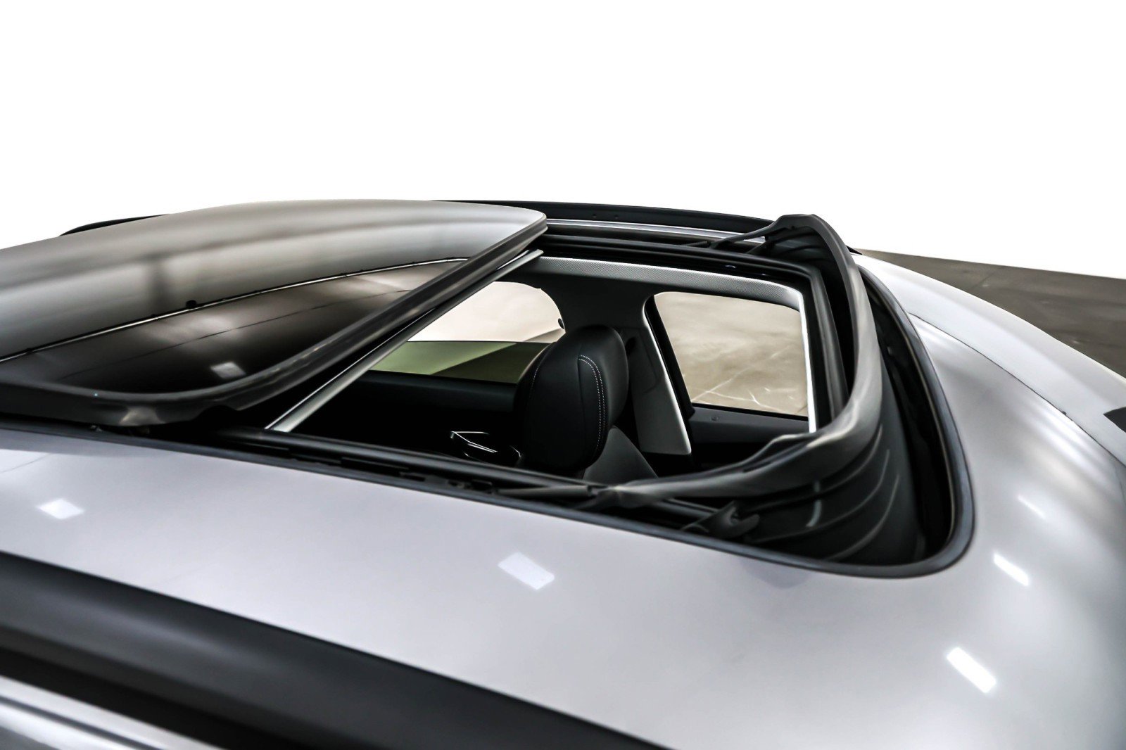 Used 2022 Audi e-tron Premium w/ Convenience Plus Package image 22