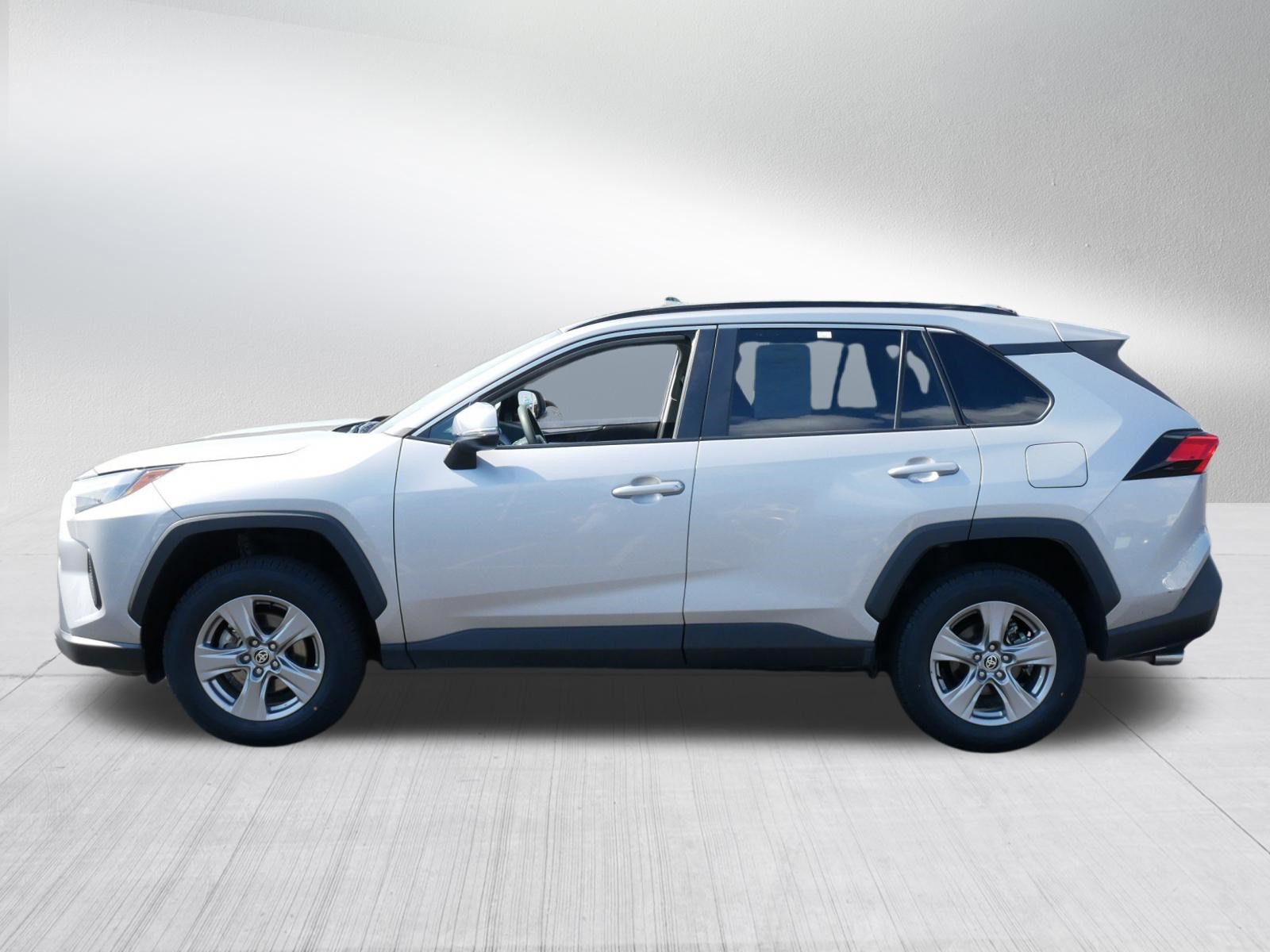Certified 2025 Toyota RAV4 XLE AWD/4WD image 4