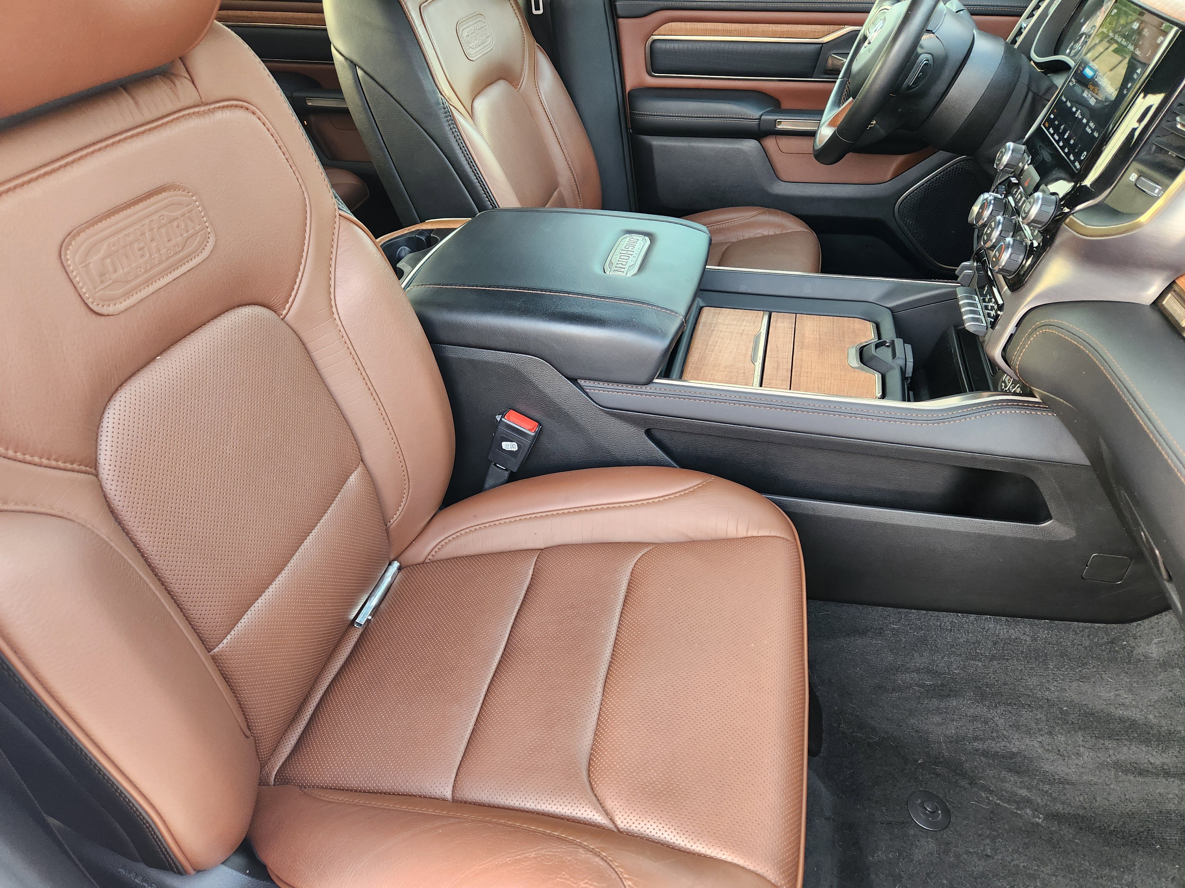 Used 2021 RAM 1500 Limited w/ Bed Utility Group image 15