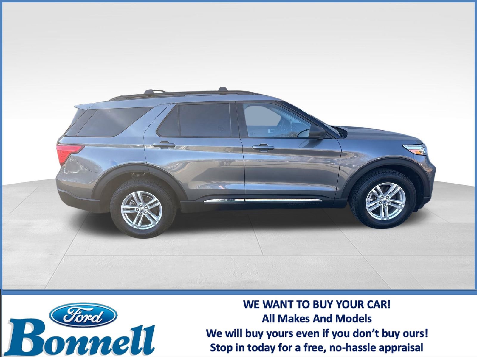 Certified 2022 Ford Explorer XLT w/ Equipment Group 202A image 6