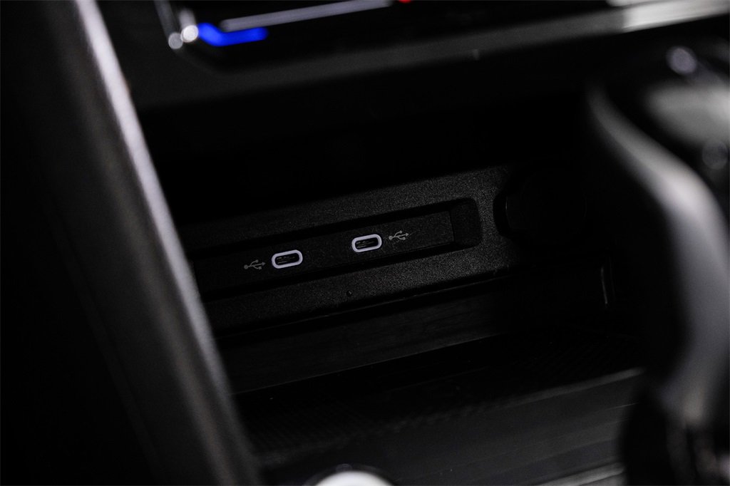 Used 2022 Volkswagen Tiguan SE image 28