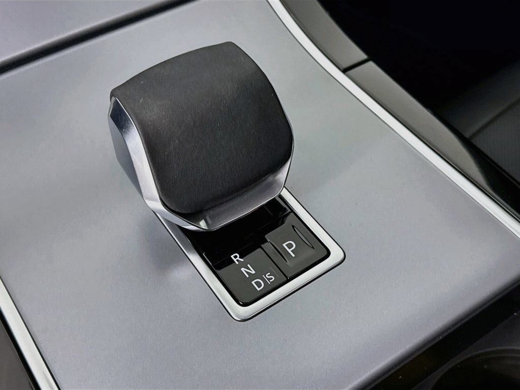 Certified 2024 Land Rover Range Rover Evoque S AWD/4WD image 18