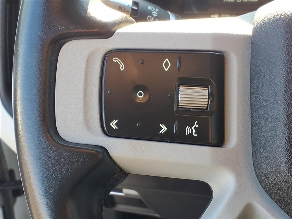 Used 2020 Land Rover Defender 110 S image 12