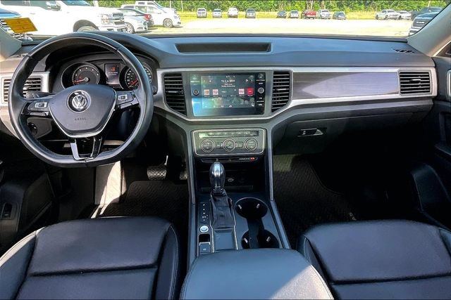 Used 2019 Volkswagen Atlas SE w/ Panoramic Sunroof Package FWD image 7