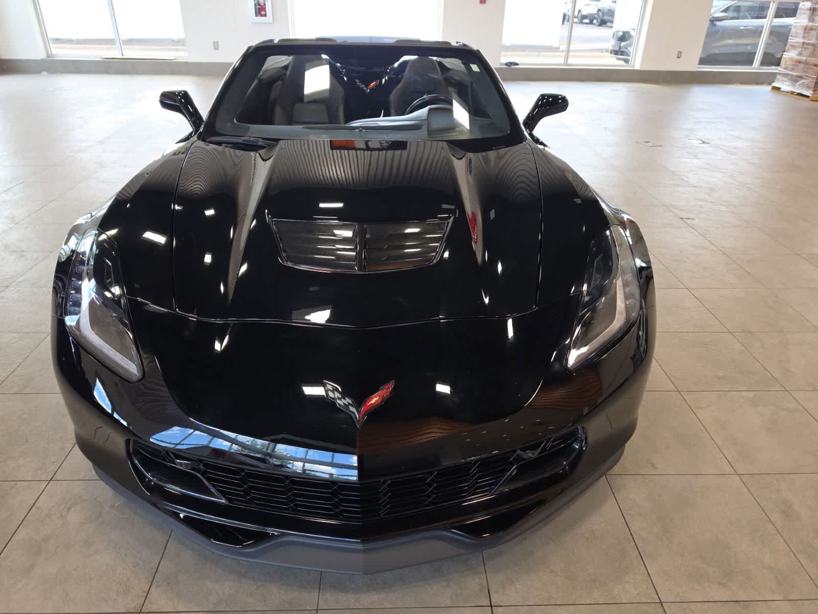 Used 2016 Chevrolet Corvette Z06 w/ 3LZ Preferred Equipment Group RWD image 3