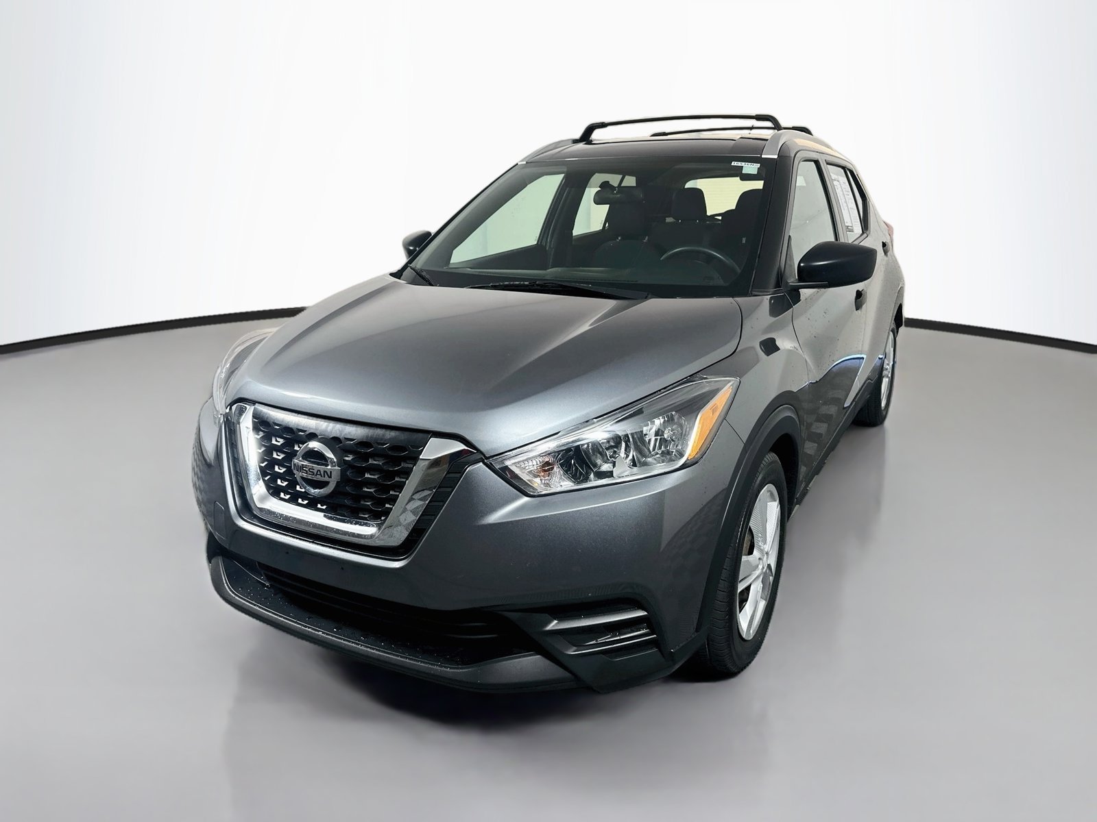 Used 2019 Nissan Kicks S FWD image 3