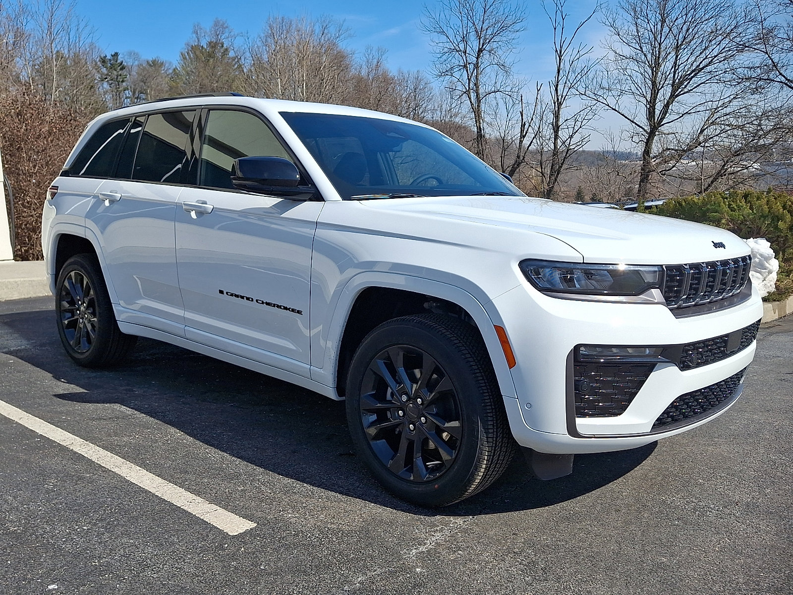 New 2026 Jeep Grand Cherokee Limited Reserve image 2