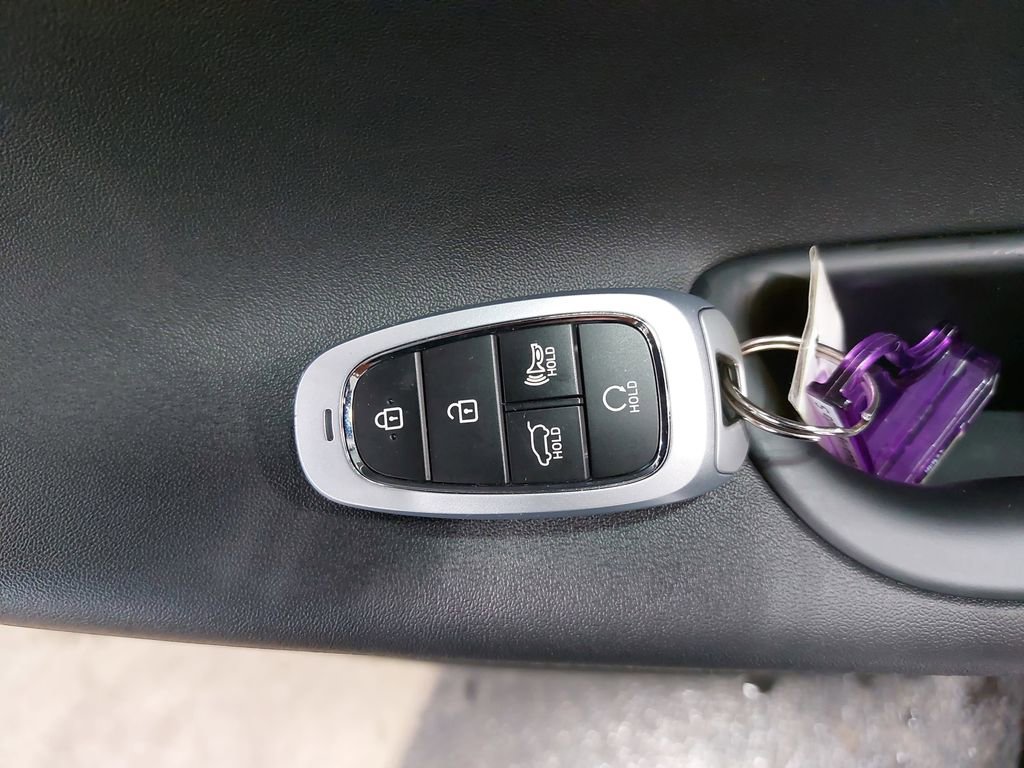 Certified 2023 Hyundai Santa Fe SEL image 35