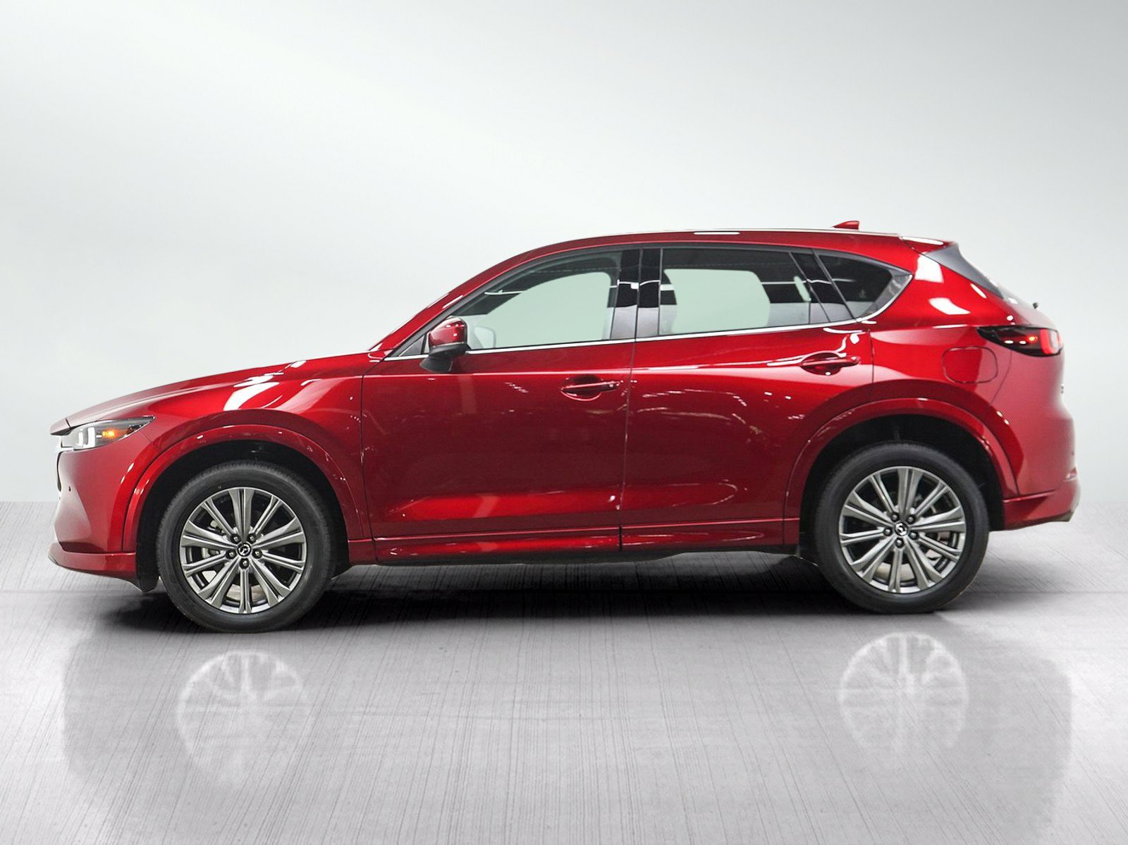 Certified 2025 MAZDA CX-5 Signature AWD/4WD image 2