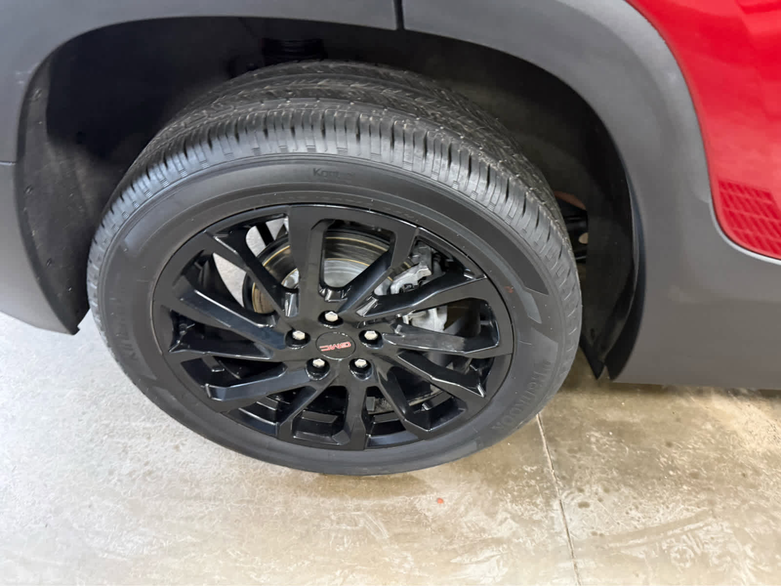 Used 2023 GMC Terrain SLE w/ Elevation Edition AWD/4WD image 9