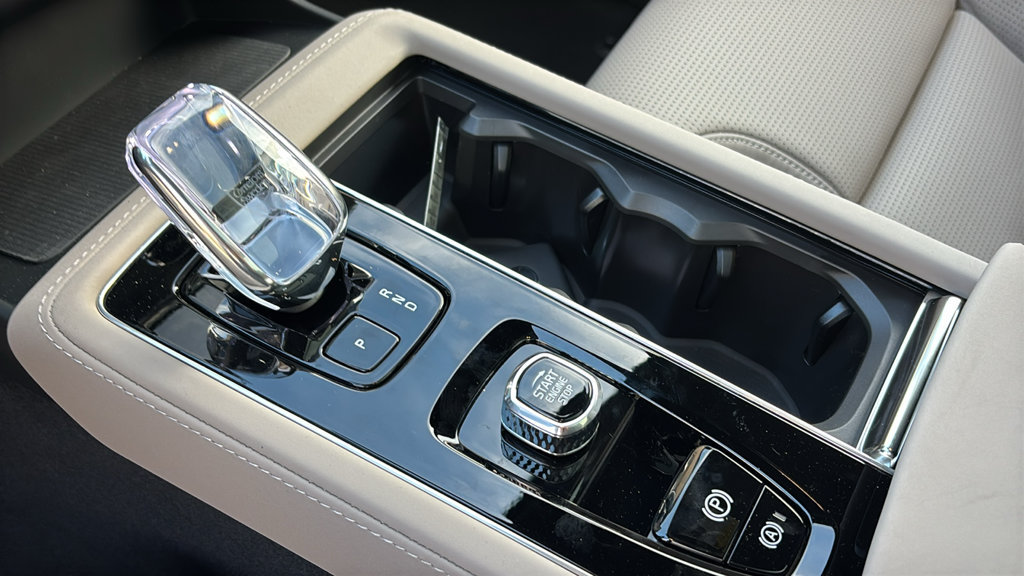 New 2027 Volvo XC90 T8 Ultra AWD/4WD image 22