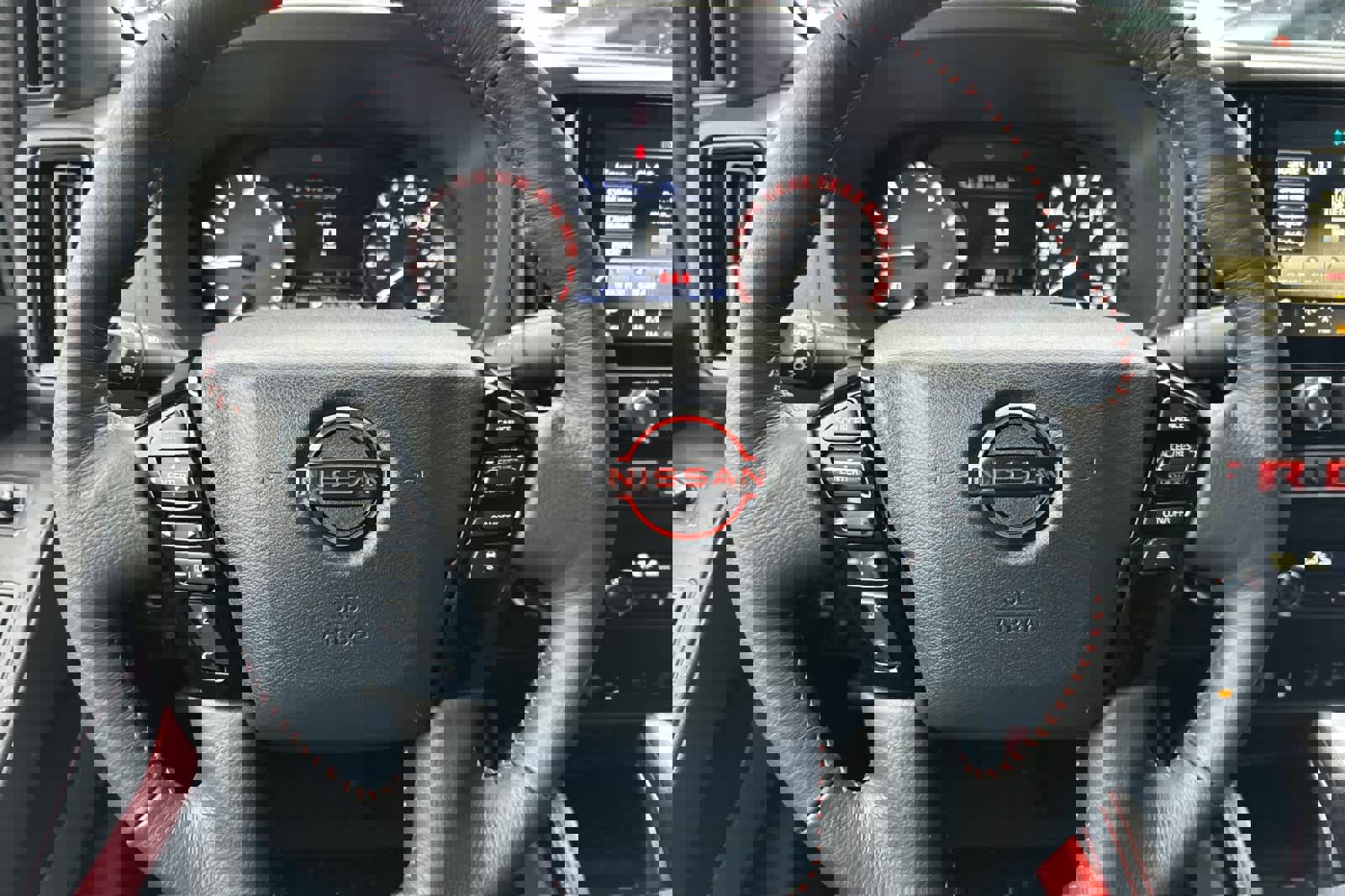 New 2026 Nissan Frontier PRO-4X w/ Pro-4x Convenience Package image 22