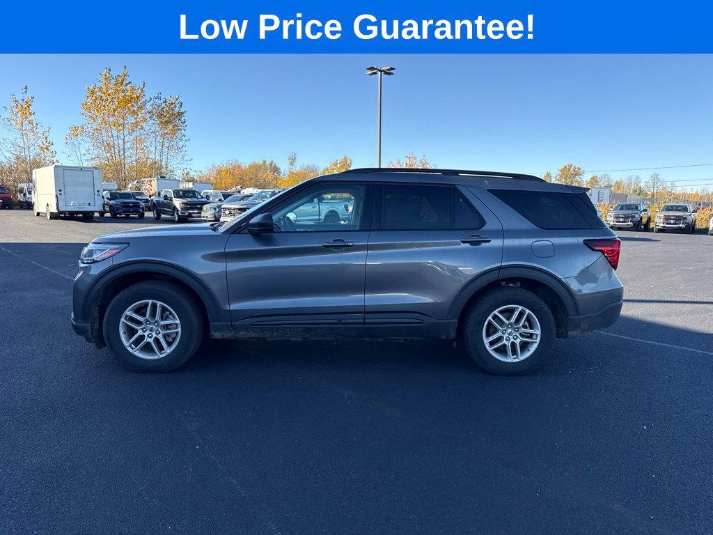 Used 2026 Ford Explorer Active AWD/4WD image 4