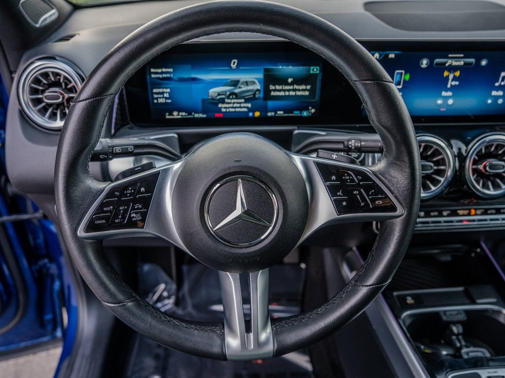 Used 2024 Mercedes-Benz GLB 250 4MATIC image 5