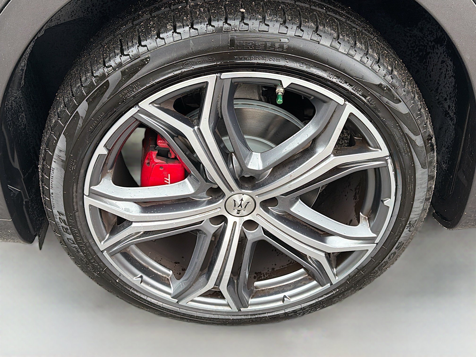 Certified 2023 Maserati Levante GT AWD/4WD image 43