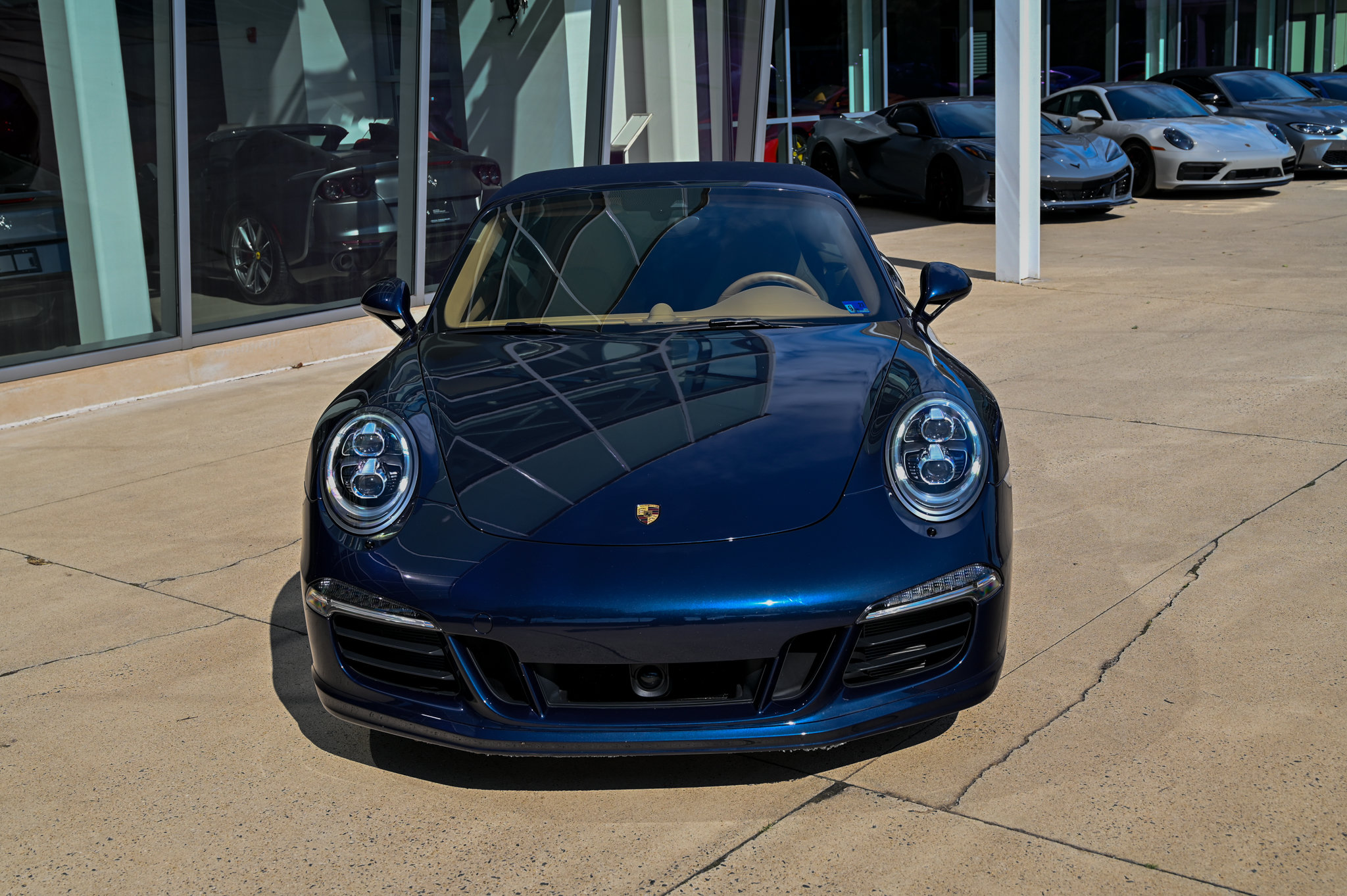 Used 2016 Porsche 911 Carrera GTS RWD image 2