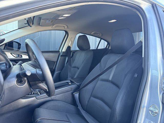 Used 2017 MAZDA MAZDA3 Sport w/ Preferred Equipment Package image 16
