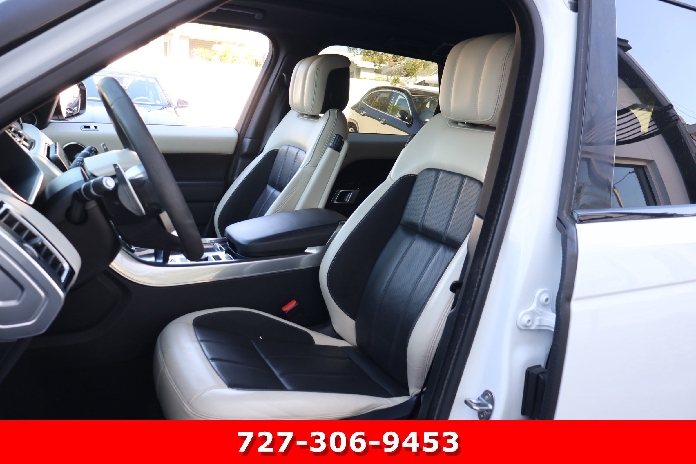 Used 2021 Land Rover Range Rover Sport HST image 2