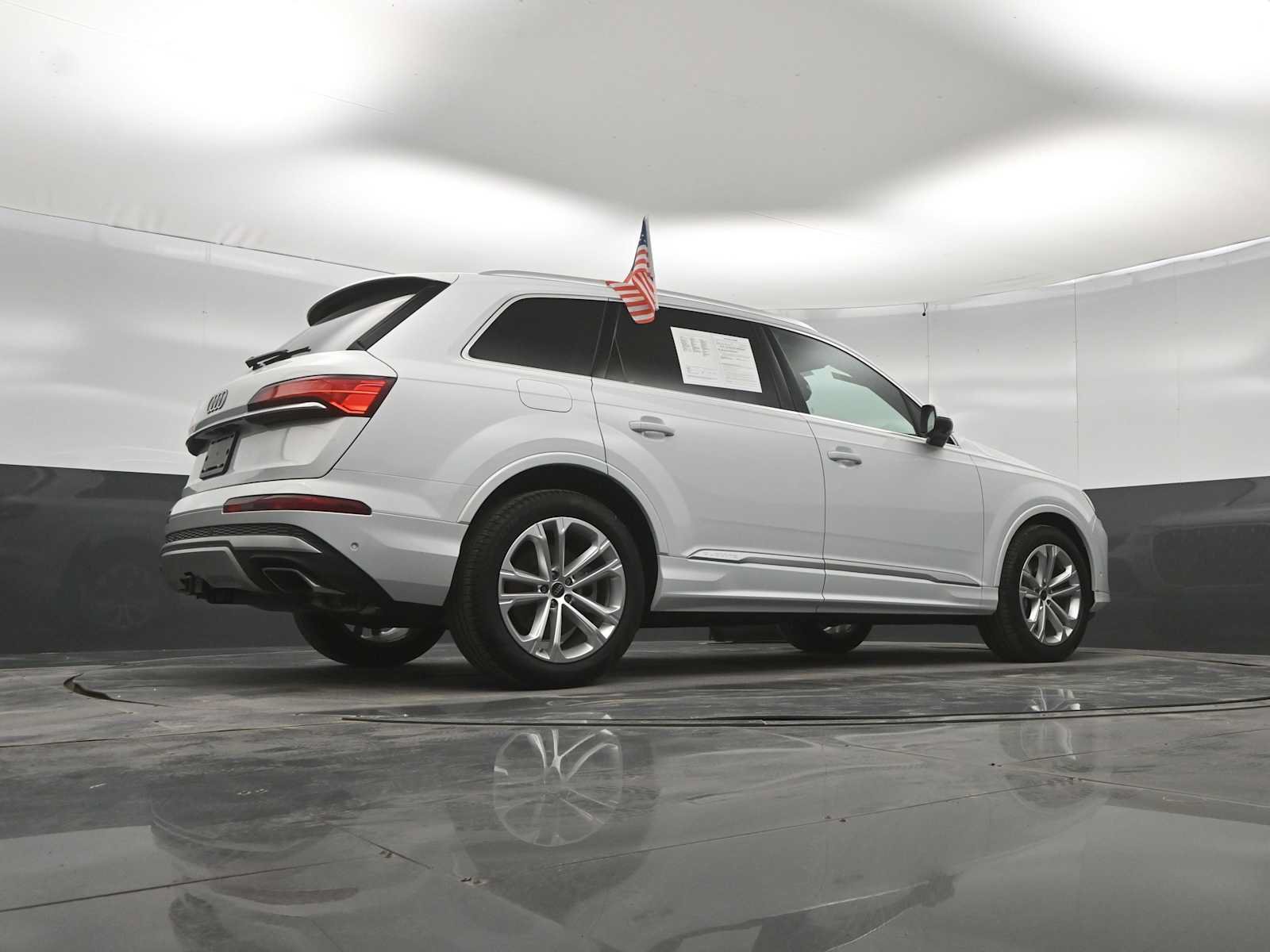 Used 2025 Audi Q7 3.0T Prestige w/ Prestige Package AWD/4WD image 37