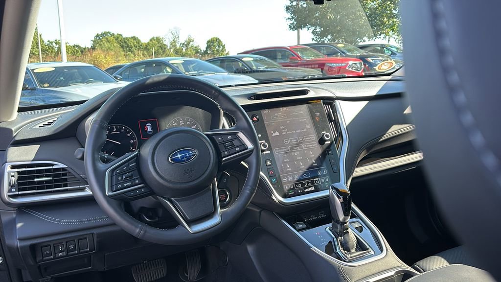 Used 2025 Subaru Outback Touring w/ Popular Package #2 image 13