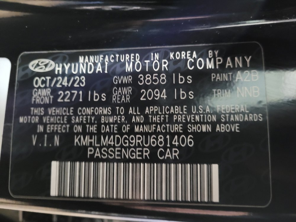 Used 2024 Hyundai Elantra SEL FWD image 33
