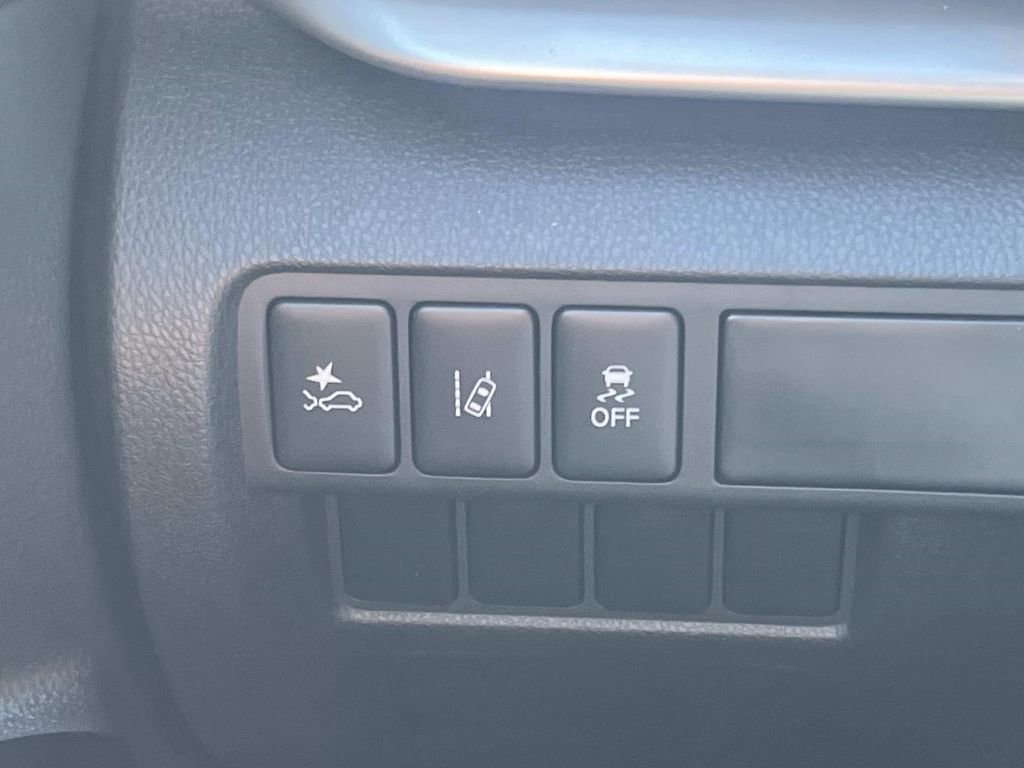 New 2026 Mitsubishi Eclipse Cross LE image 29