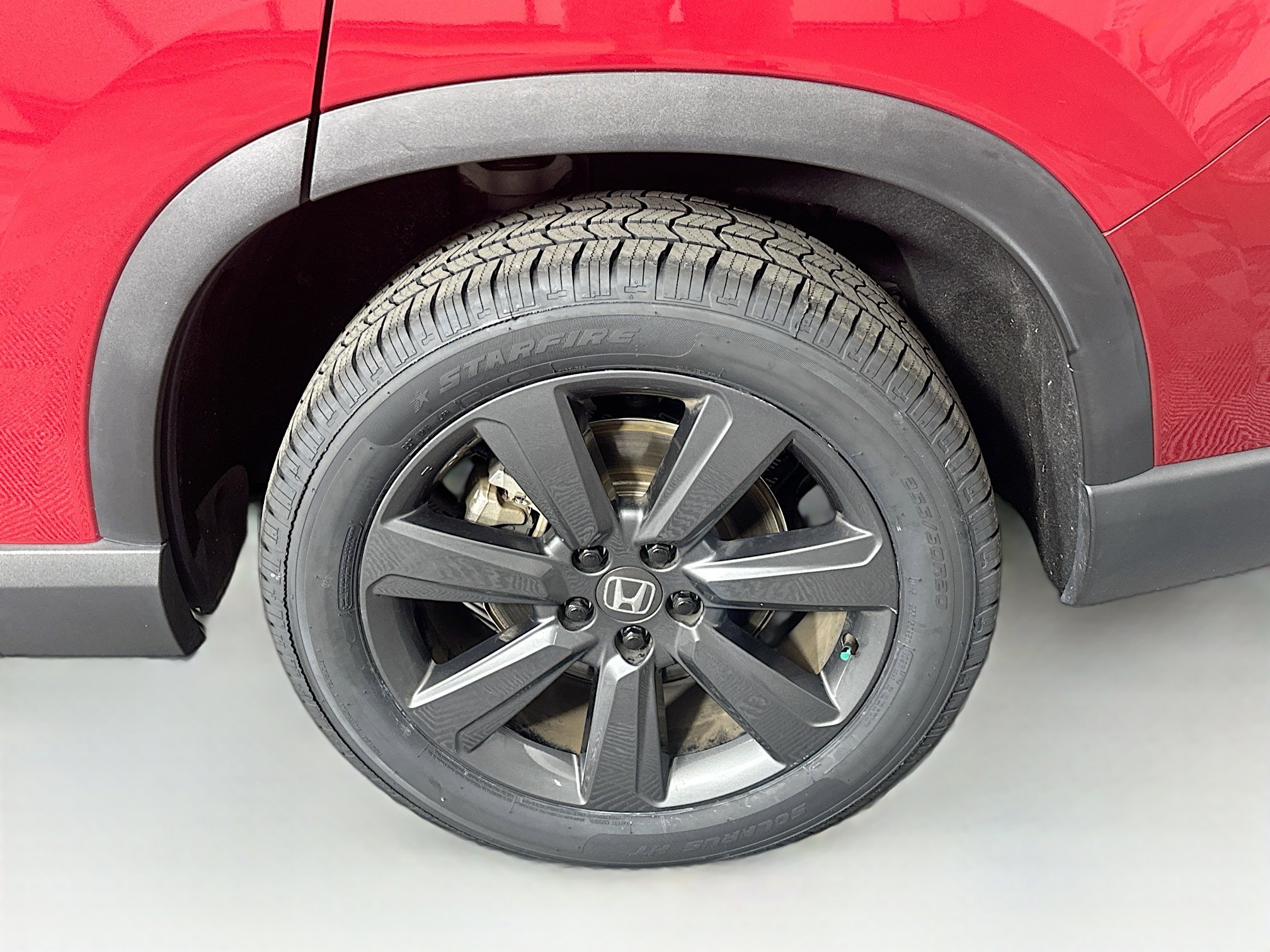 Used 2024 Honda Pilot Sport image 11