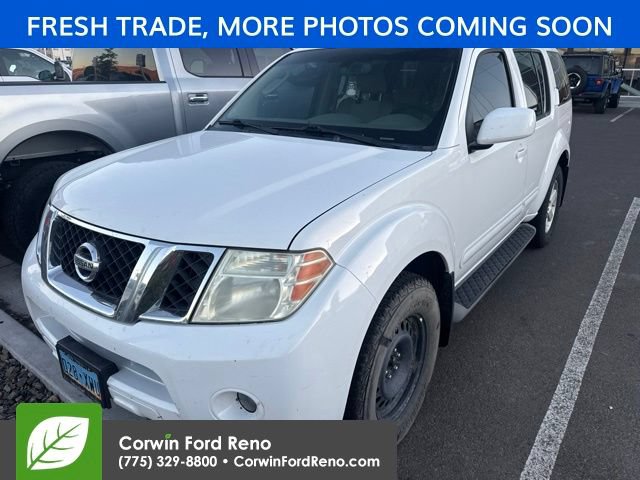 Used 2011 Nissan Pathfinder SV AWD/4WD image 3