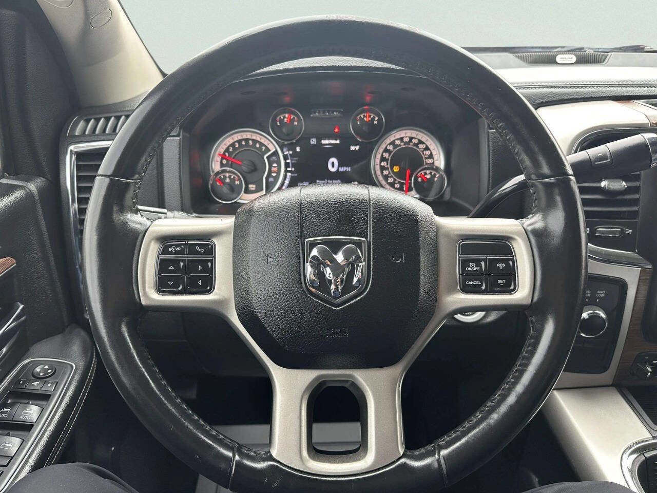 Used 2018 RAM 2500 Laramie image 25