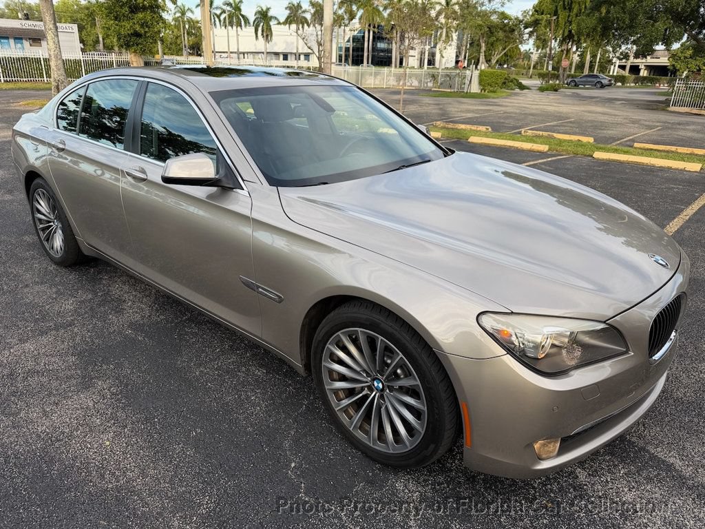 Used 2011 BMW 750i RWD image 2