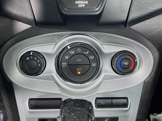 Used 2018 Ford Fiesta SE image 22