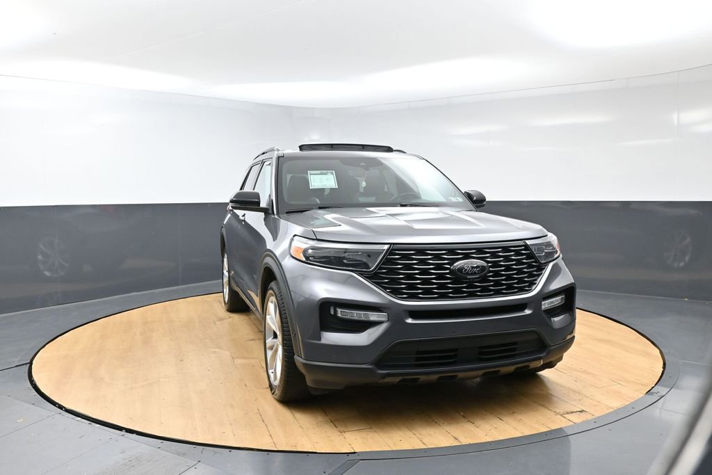 Used 2021 Ford Explorer Platinum w/ Premium Technology Package AWD/4WD image 4