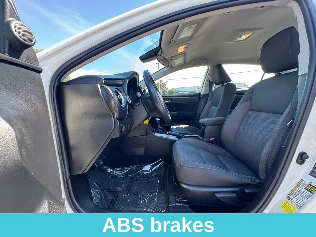 Used 2017 Toyota Corolla LE image 15