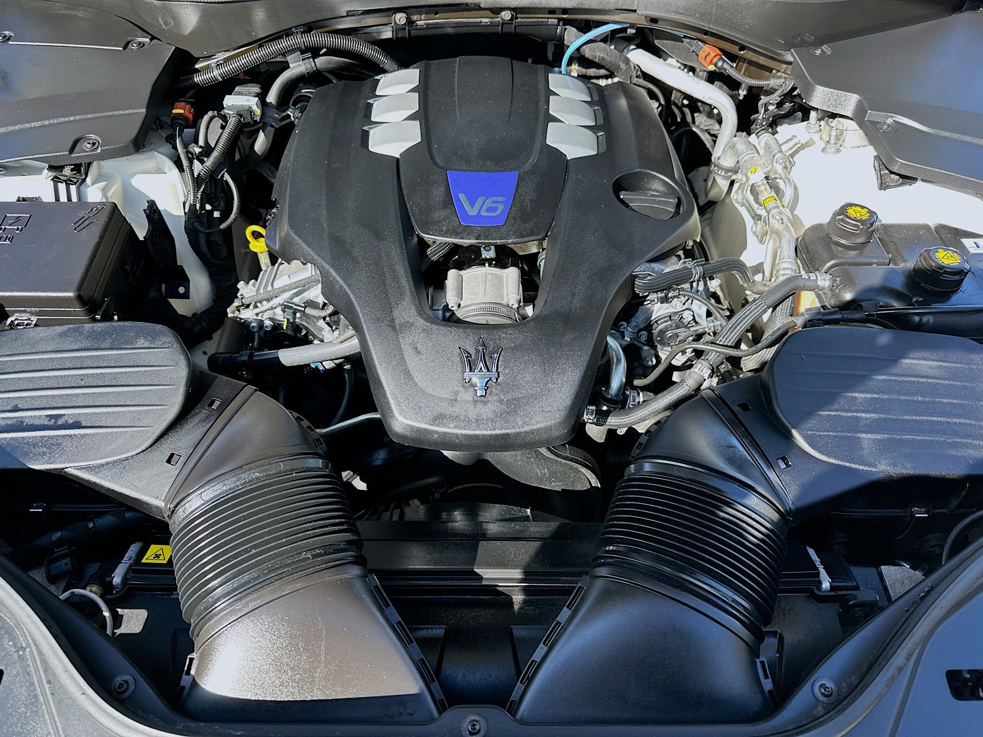 Used 2023 Maserati Levante Modena image 32