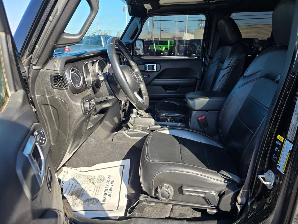 Used 2021 Jeep Wrangler Unlimited Sahara AWD/4WD image 9