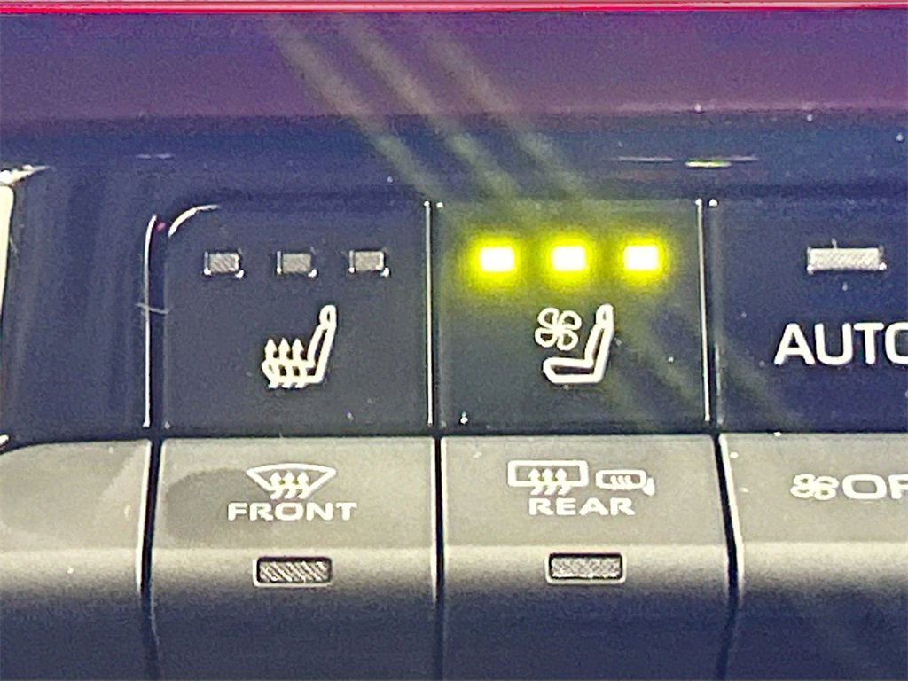 New 2026 Toyota Prius Plug-In Hybrid image 18