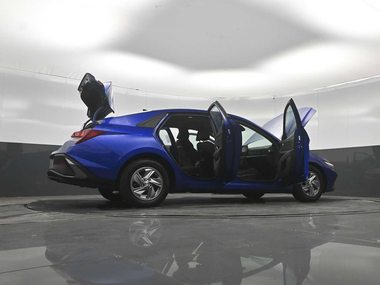 Used 2024 Hyundai Elantra SE FWD image 43
