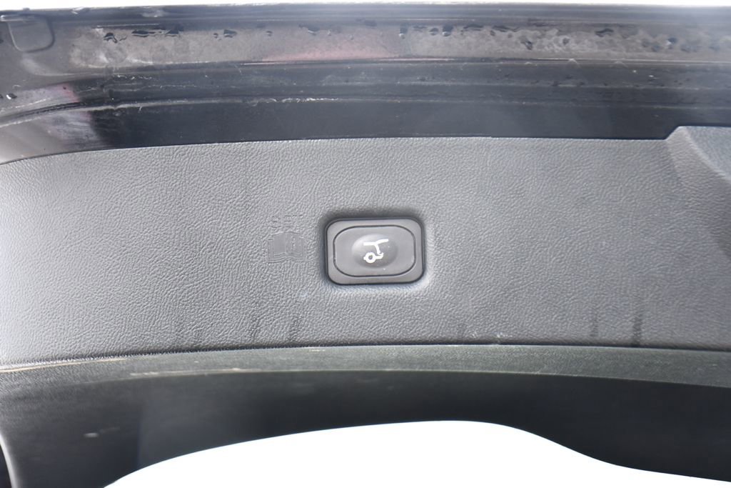 Used 2022 Lincoln Nautilus Reserve w/ Equipment Group 201A image 20