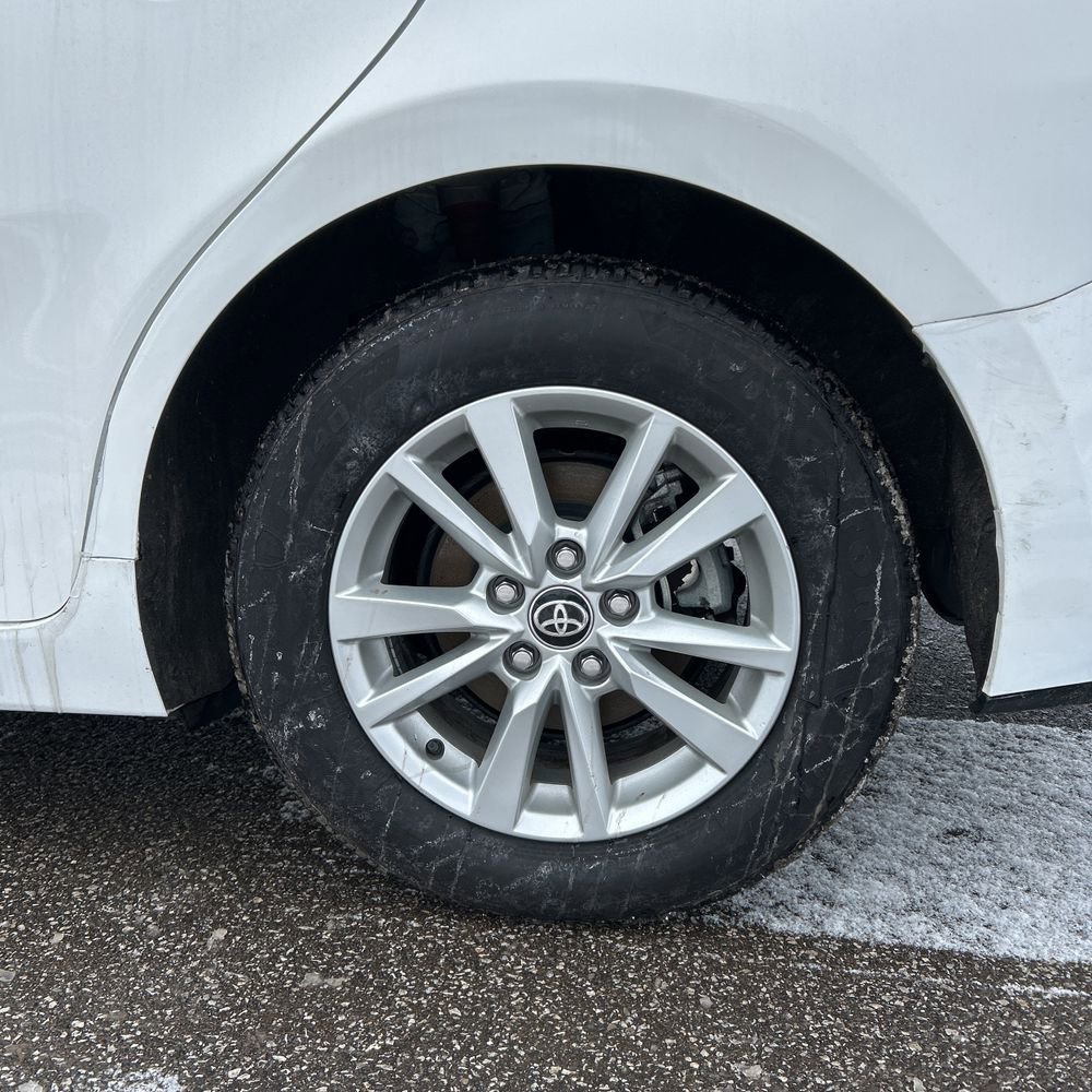 Used 2025 Toyota Camry LE image 18