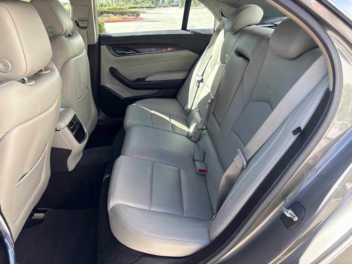 Used 2016 Cadillac CTS Sedan RWD image 12