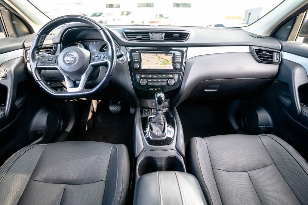 Used 2020 Nissan Rogue Sport SL image 13