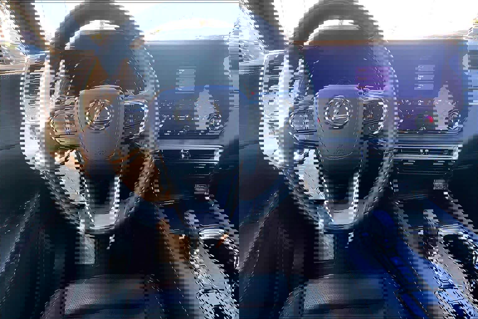 Used 2023 Lexus RX 350 Luxury w/ Cold Area Package image 6