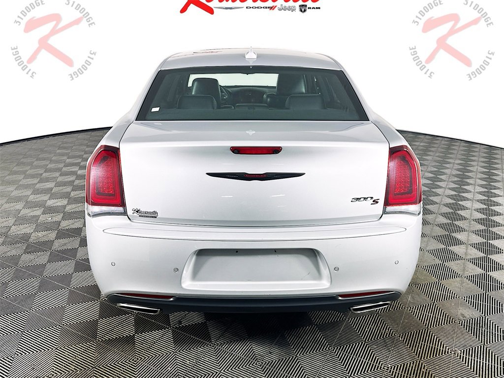 Used 2023 Chrysler 300 S image 6