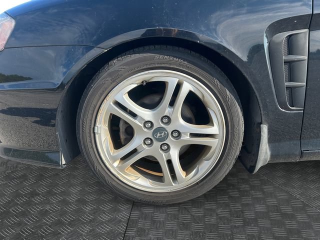 Used 2005 Hyundai Tiburon GT FWD image 9