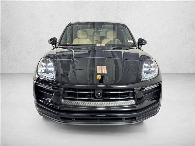 Used 2026 Porsche Macan AWD/4WD image 6