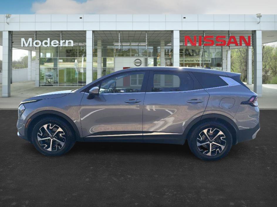 Used 2023 Kia Sportage EX image 7