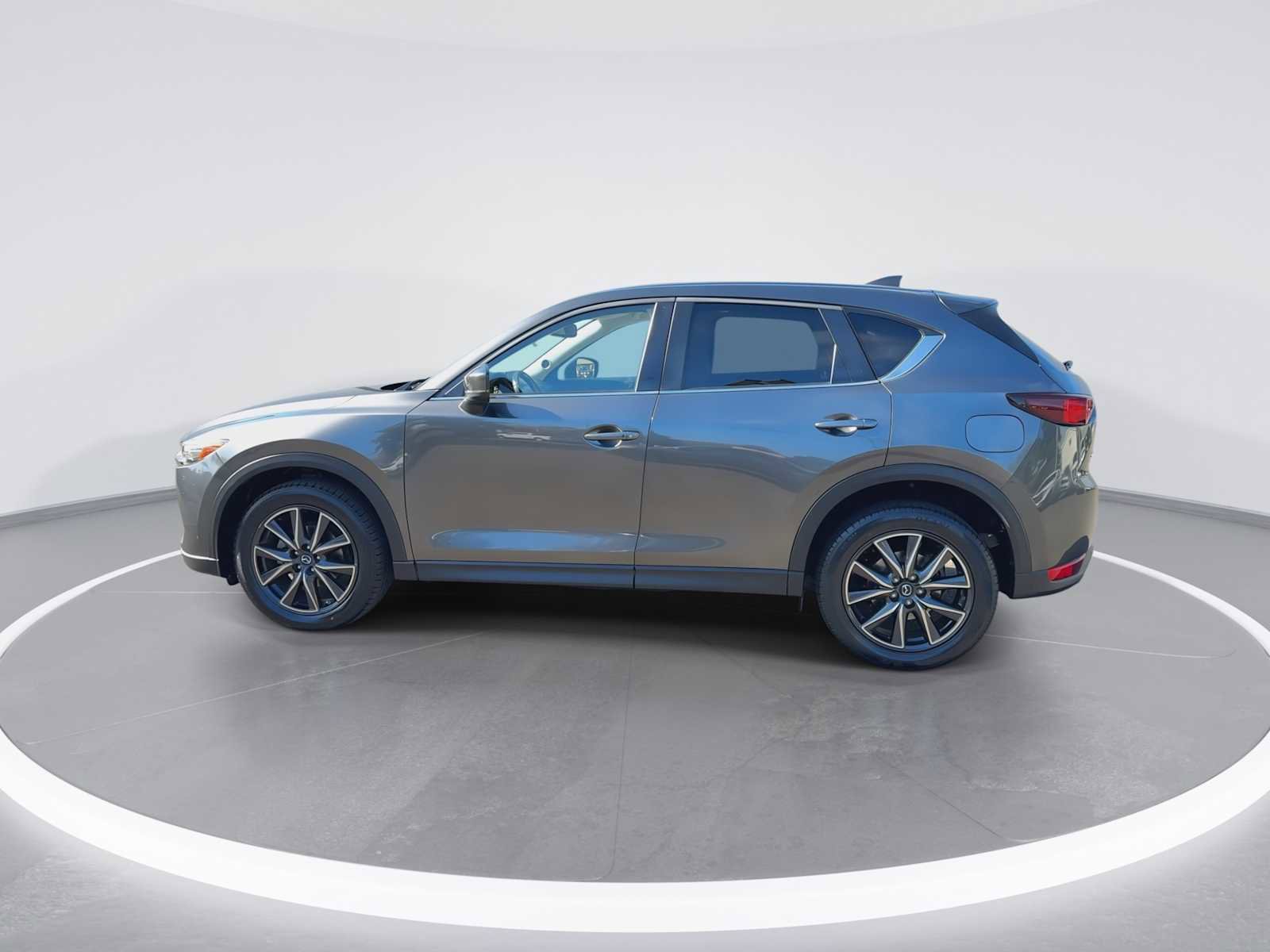 Used 2018 MAZDA CX-5 Touring w/ Preferred Equipment Package image 5