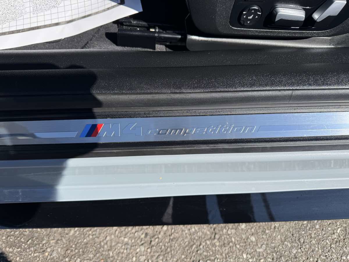 Used 2022 BMW M4 Competition w/ Executive Package RWD image 30